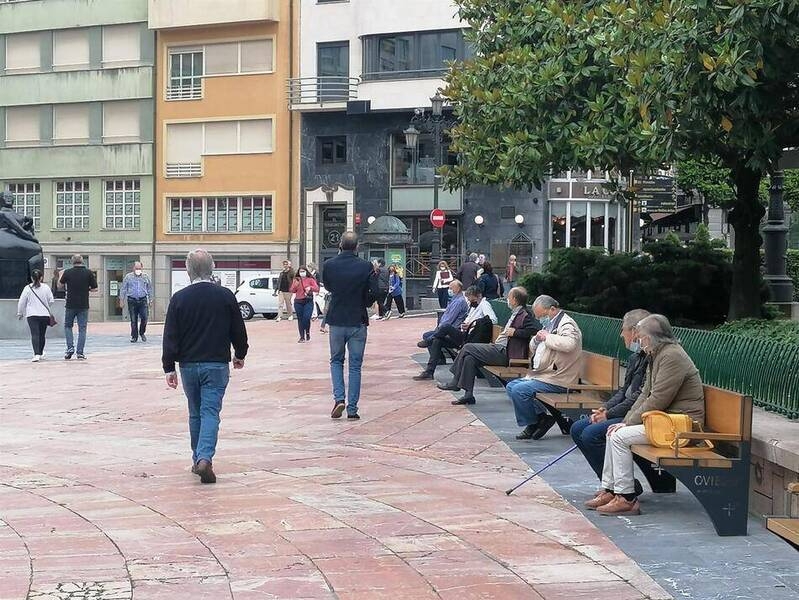 España suma 100.760 casos de Covid-19 y 78 muertes, mientras que la incidencia sube hasta 1.508